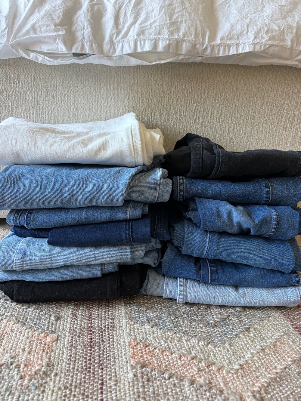 Lot of Women's Straight-Leg Jeans Stack in Blue, Black, and White